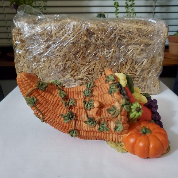 Fall / Autumn Mini Horn of Plenty – Tabletop Décor Made of Resin – 7 1/2" x 5” - Picture 6 of 9